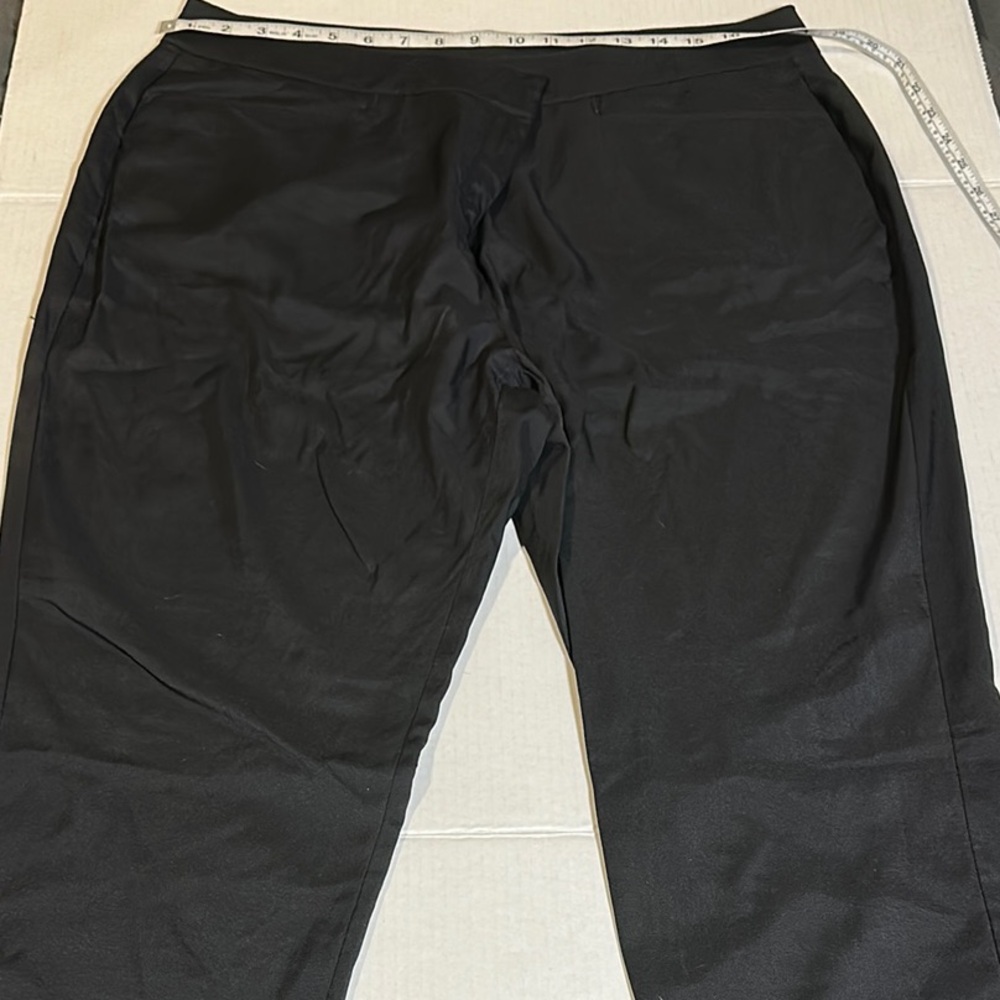 Perry Ellis Black Capri Pants Relaxed Fit